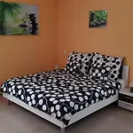 Csalogany Апартаменты *
