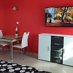 Csalogany Апартаменты Эгерсалок
