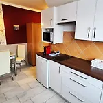 Csalogany Апартаменты *